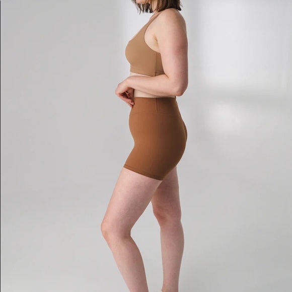 BALANCE / VITALITY • The Cloud Short Nutmeg Medium - Picture 4 of 6